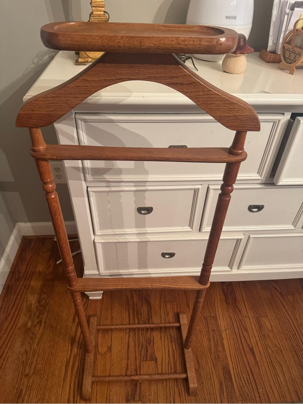VTG Ethan Allen Wooden Valet Stand in Warm Brown
